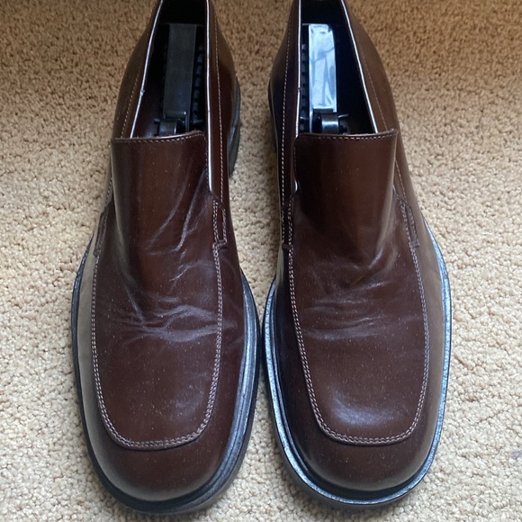 Banana Republic pre owned shoe 10.5 made in Italy worn I bought it’s too tonight - Picture 2 of 10